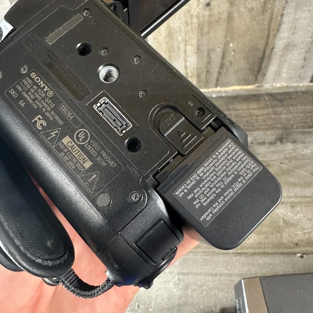 Sony Handycam Black HDR-SR10 digital Camcorder Full HD Tested
